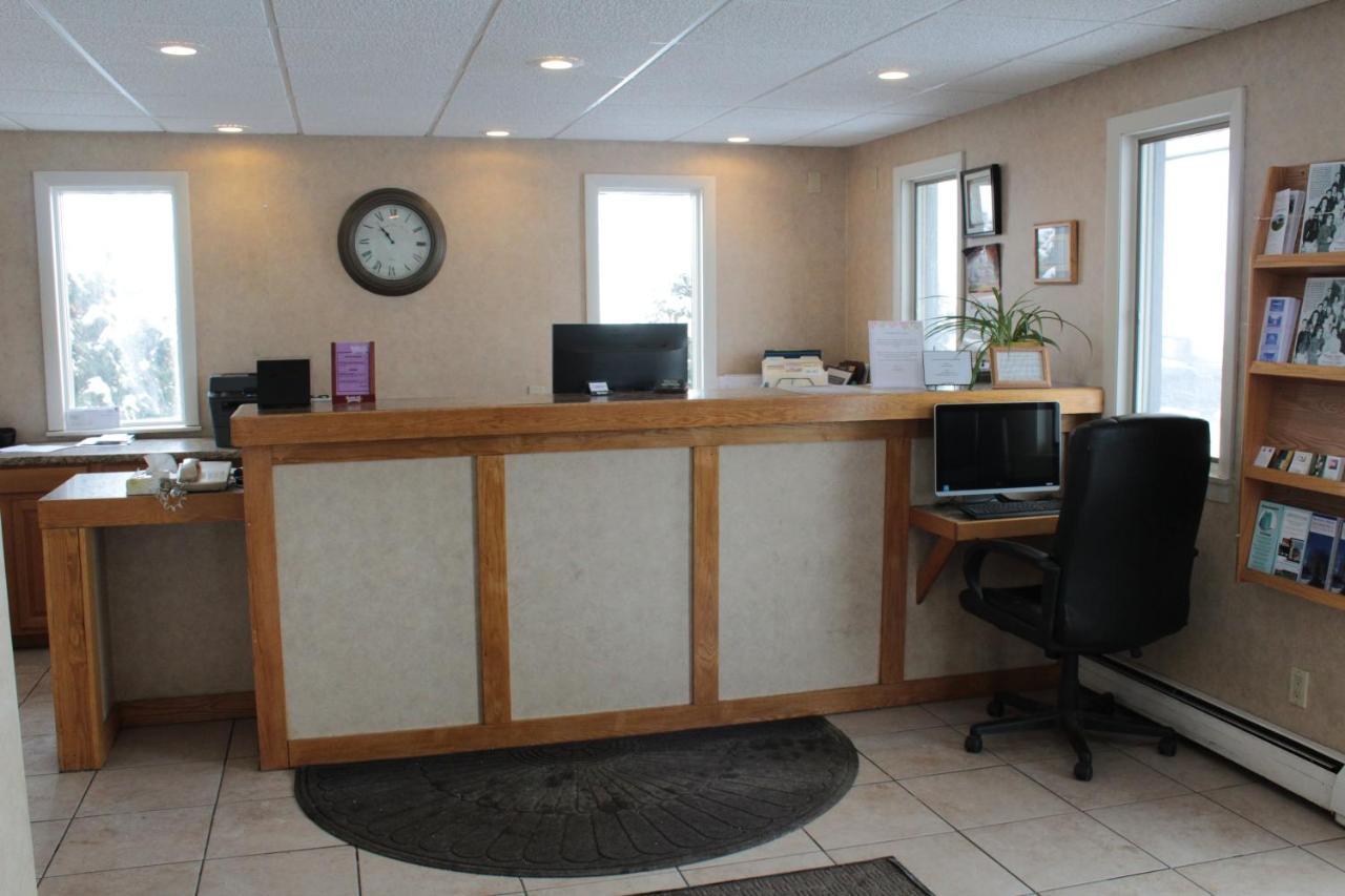 Shiretown Inn & Suites Houlton Extérieur photo